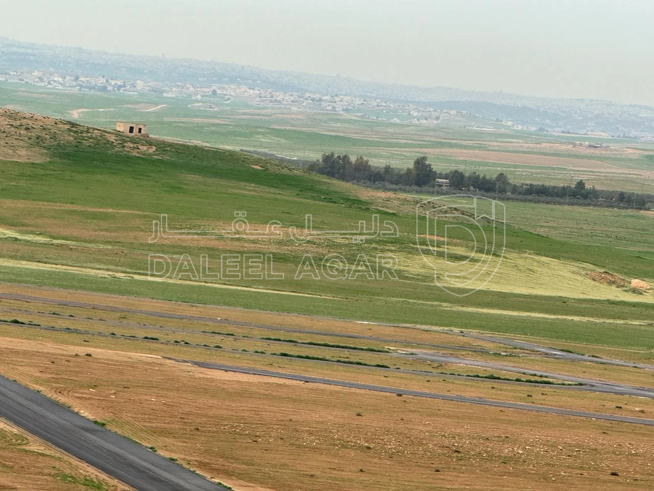 أرض في عمان - الموقر - 15,000 دأ - صورة 1